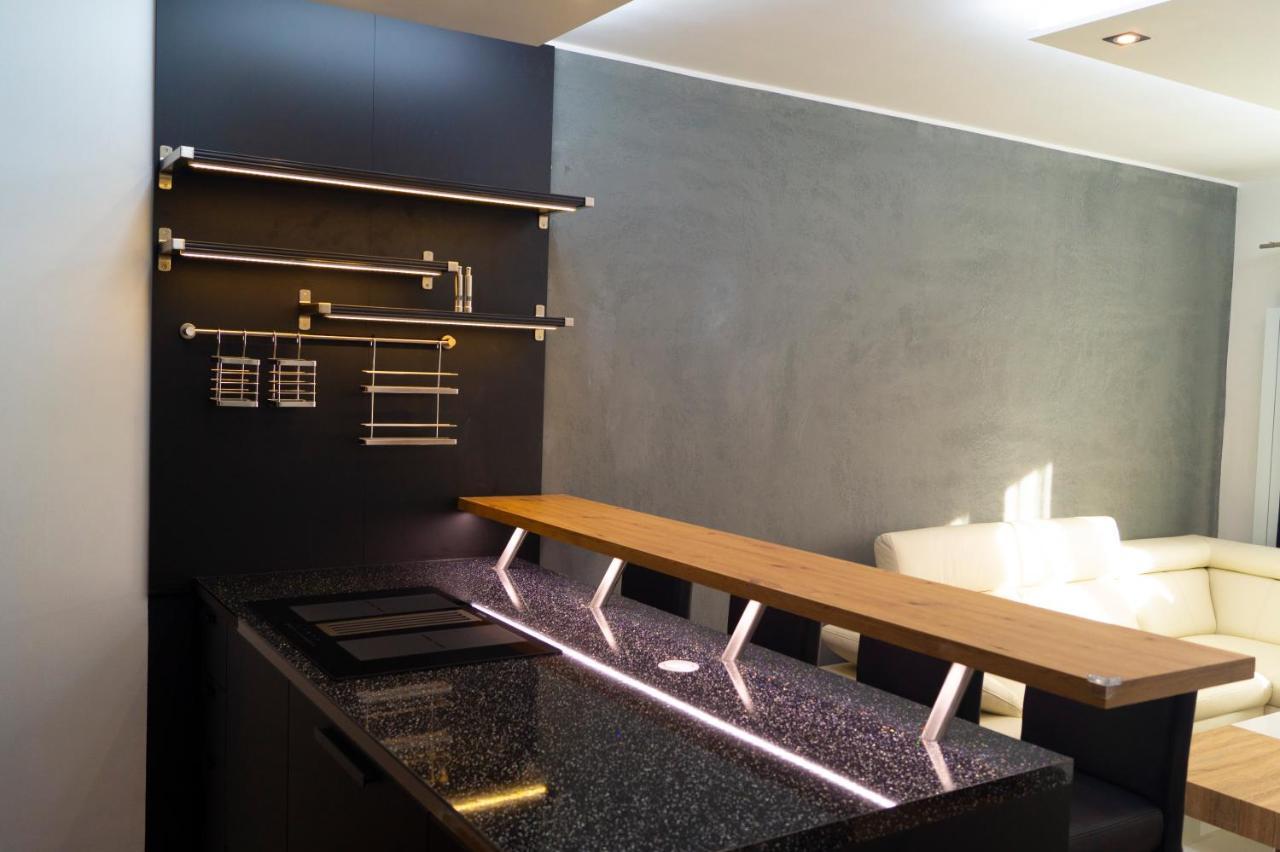 Krejcarek Garden Apartment Prag Exteriör bild